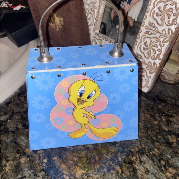 Tweety bird tin can purse - Picture 4 of 5